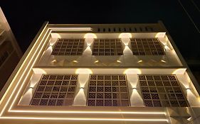 Shri Niwaas Guest House - Varanasi, Foreigners Choice, Fully Air Conditioned Rooms With Parking Availability On Site, Near To Dasashwamedh Ghat And Assi Ghat